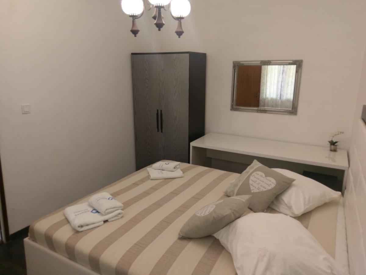 ביוגראד נה מורו Apartment Martina מראה חיצוני תמונה